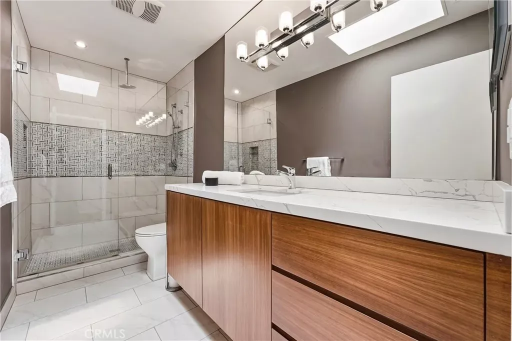 Property Photo:  30 Park Vista  CA 92604 