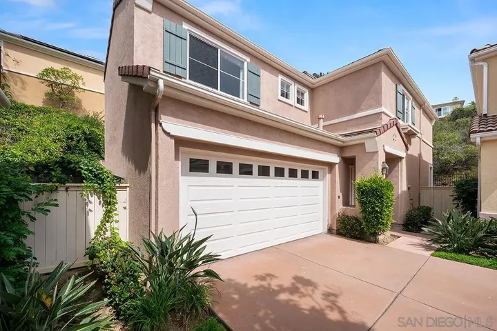 Property Photo: 11237 Carmel Creek Rd 5 CA 92130