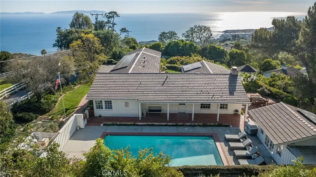Property Photo:  5 Quail Ridge South  CA 90274 