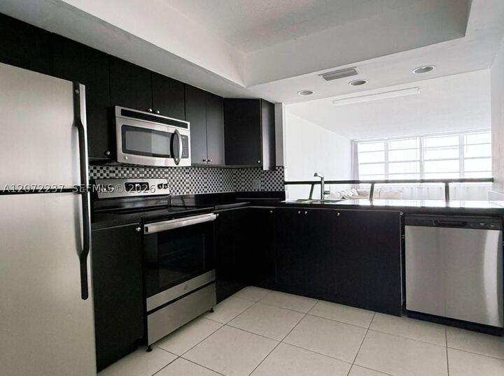 Property Photo: 1301 NE Miami Gardens Dr 1404W FL 33179