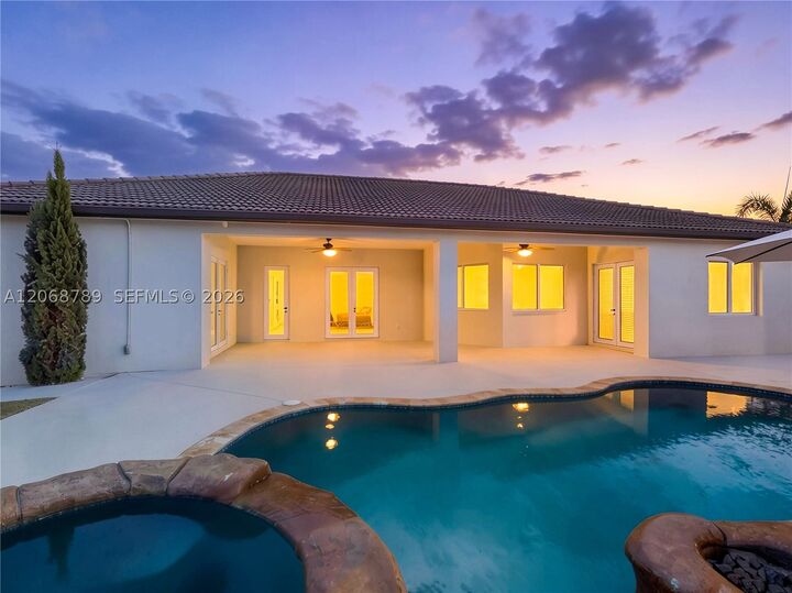 Property Photo:  16900 SW 296th St  FL 33030 