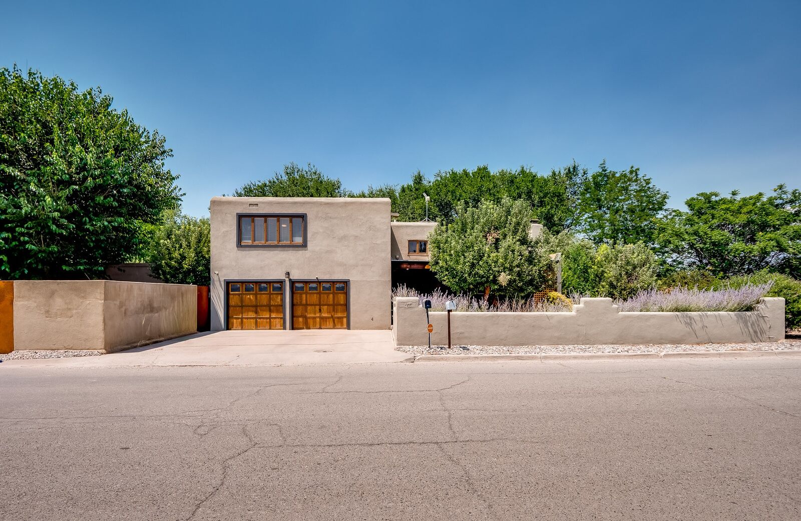 Property Photo: 428 Camino Santa Cruz NM 87532