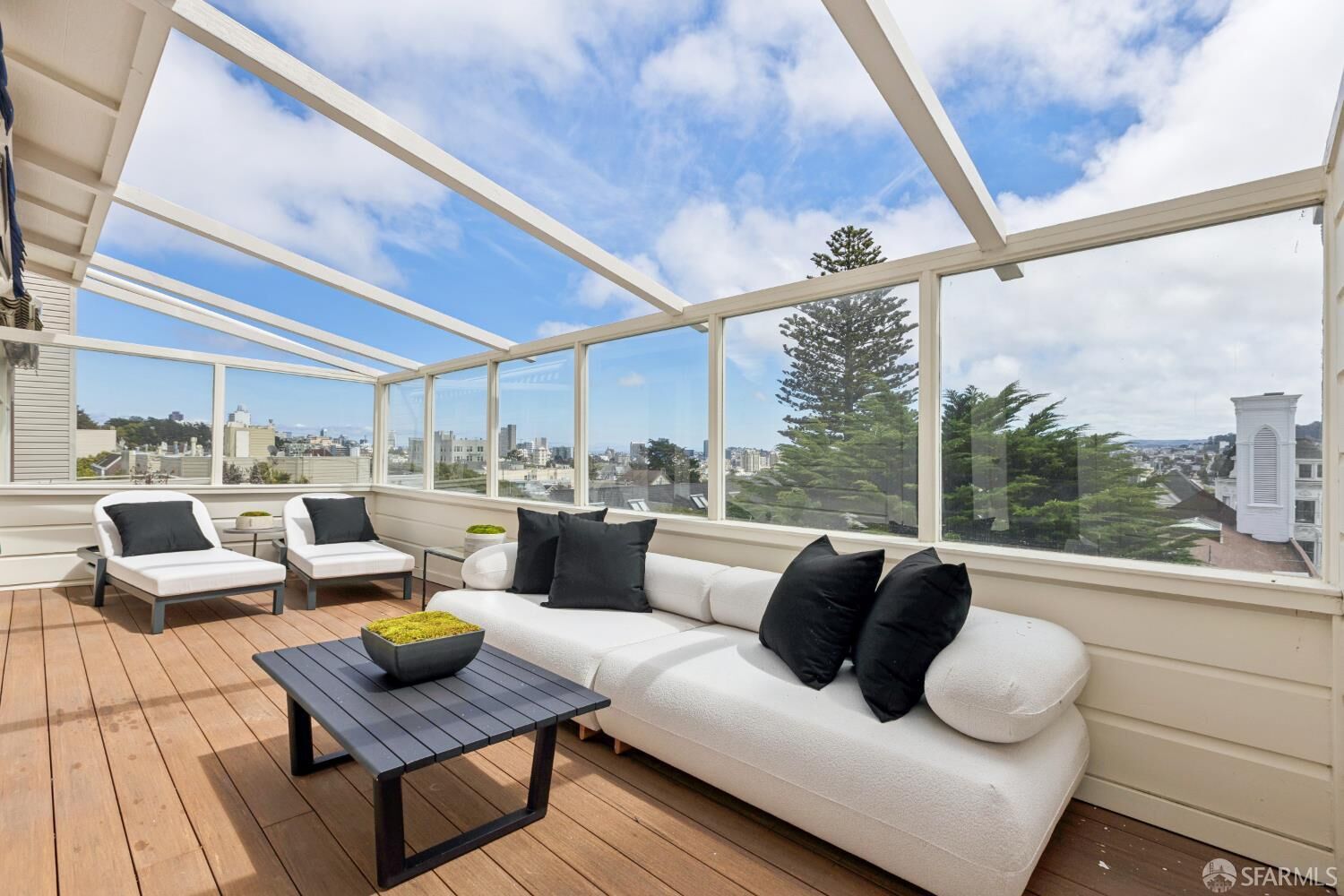 Property Photo:  2949 Jackson Street  CA 94115 