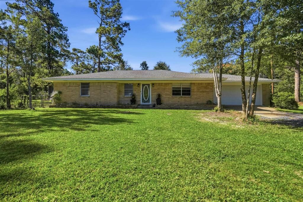 Property Photo: 399 Orange Street LA 70633