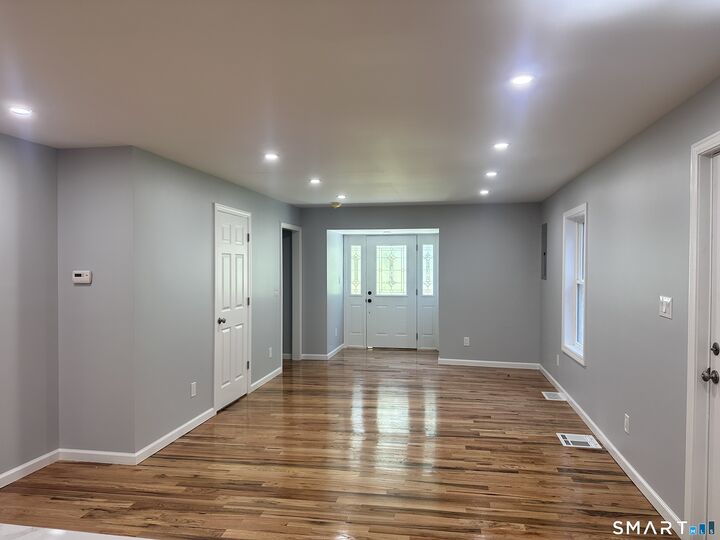 Property Photo: 215 Maple Street CT 06512