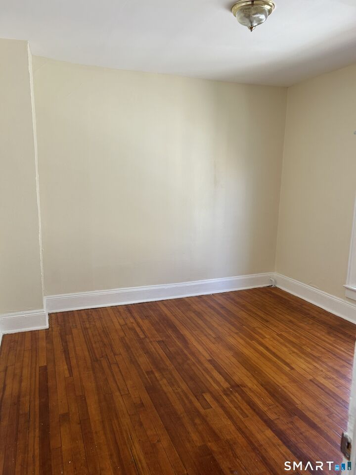 Property Photo:  45 Connerton Street 2 N  CT 06051 