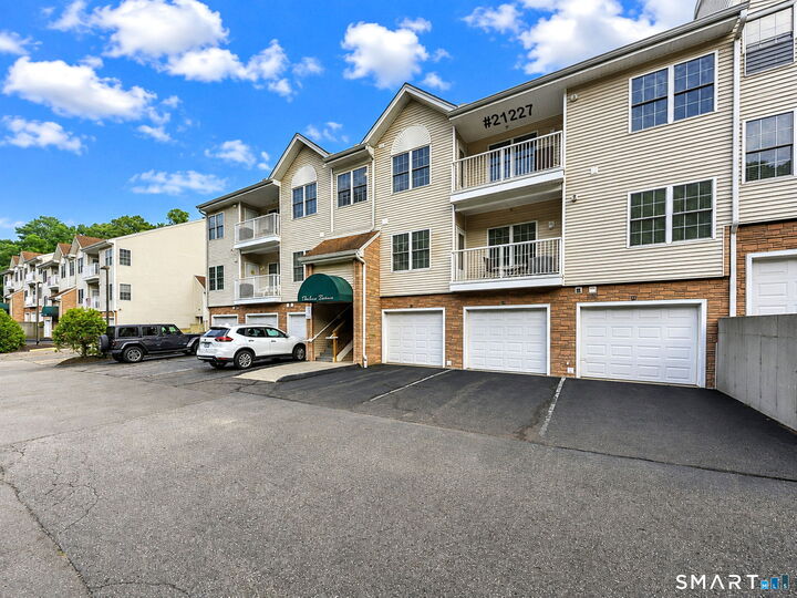 Property Photo:  21227 Arganese Place 211  CT 06611 