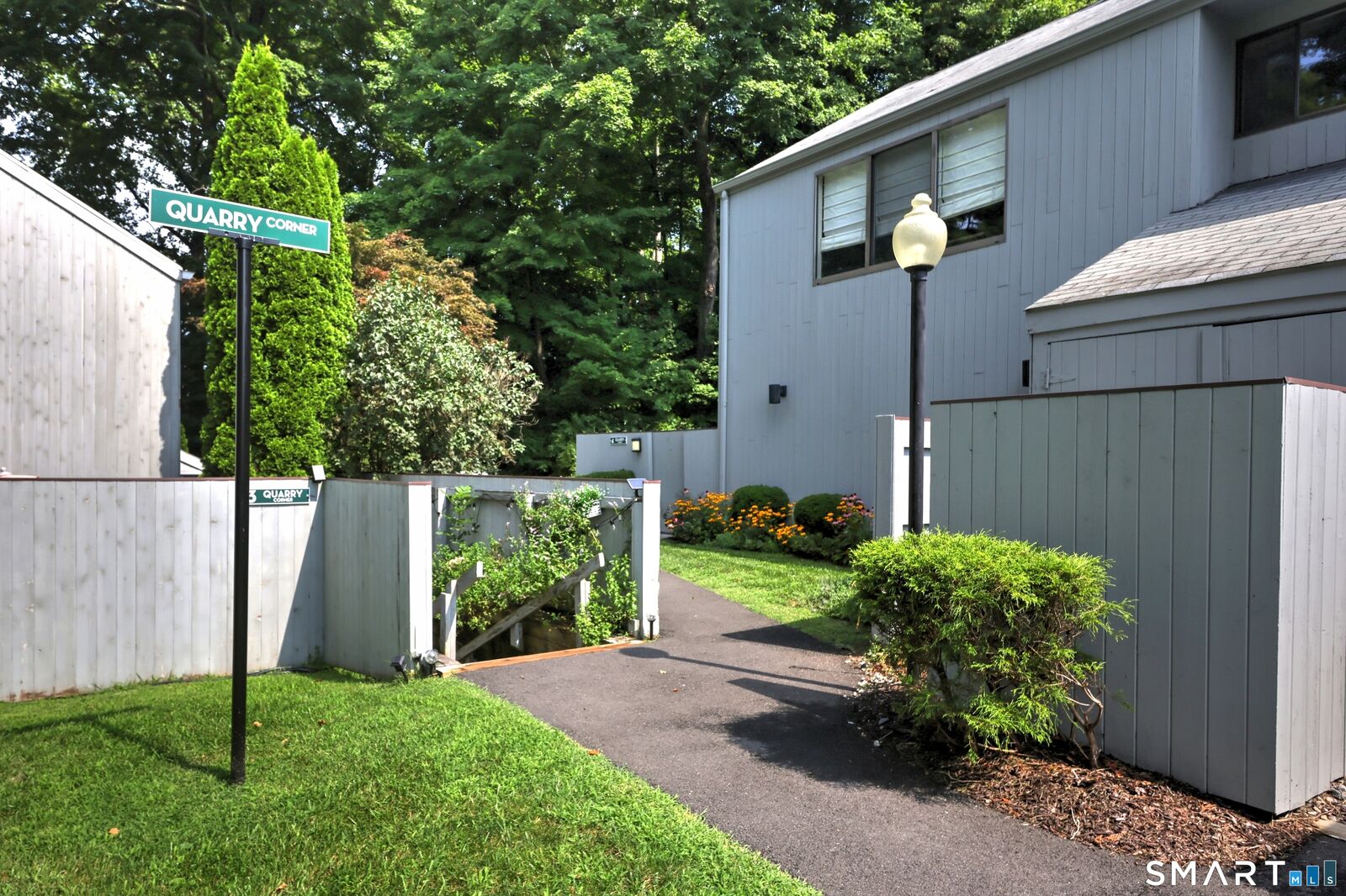 Property Photo:  5 Quarry Corner 5  CT 06877 