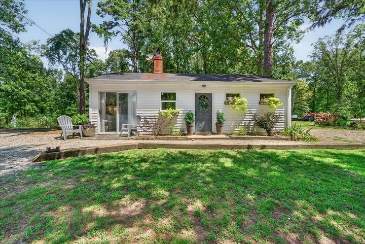 Property Photo: 126 Kiowa Court VA 23927