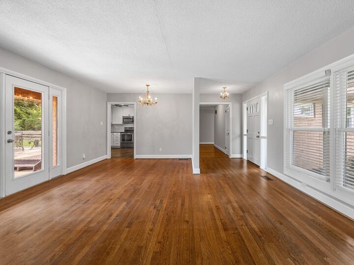 Property Photo:  209 Navaho Drive  SC 29301 