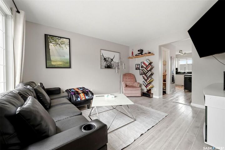 Property Photo:  3754 Cormorant Drive E  SK S4N 7R8 