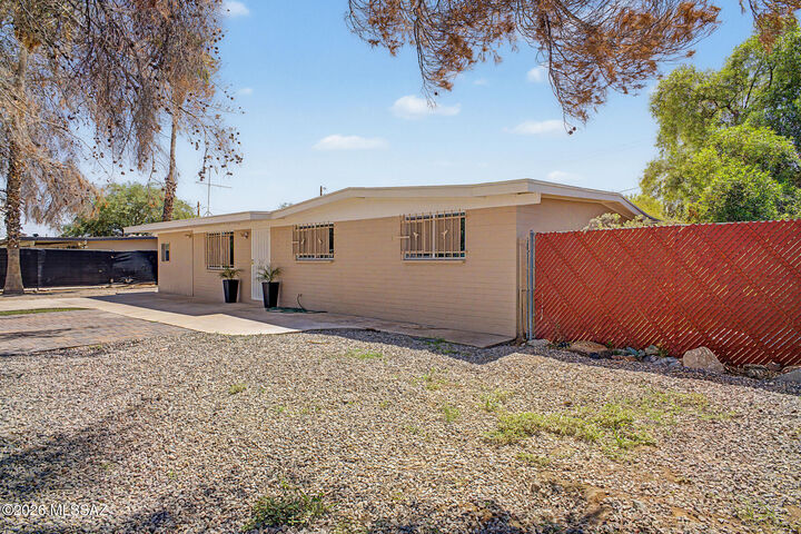 Property Photo:  5531 S Olympia Stravenue  AZ 85706 