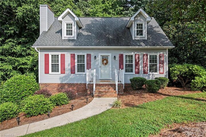 Property Photo:  103 Edgedale Court  NC 27284 