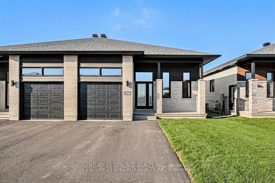 Property Photo:  261 Argile Street A  ON K0A 1M0 