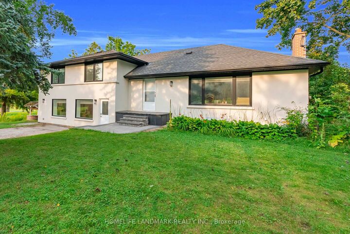 11821 Woodbine Avenue — photo 1