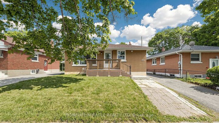 Property Photo: 623 Olive Avenue ON L1H 2R8