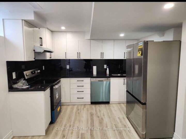 Property Photo: 148 Dean Avenue ON L4N 0V7