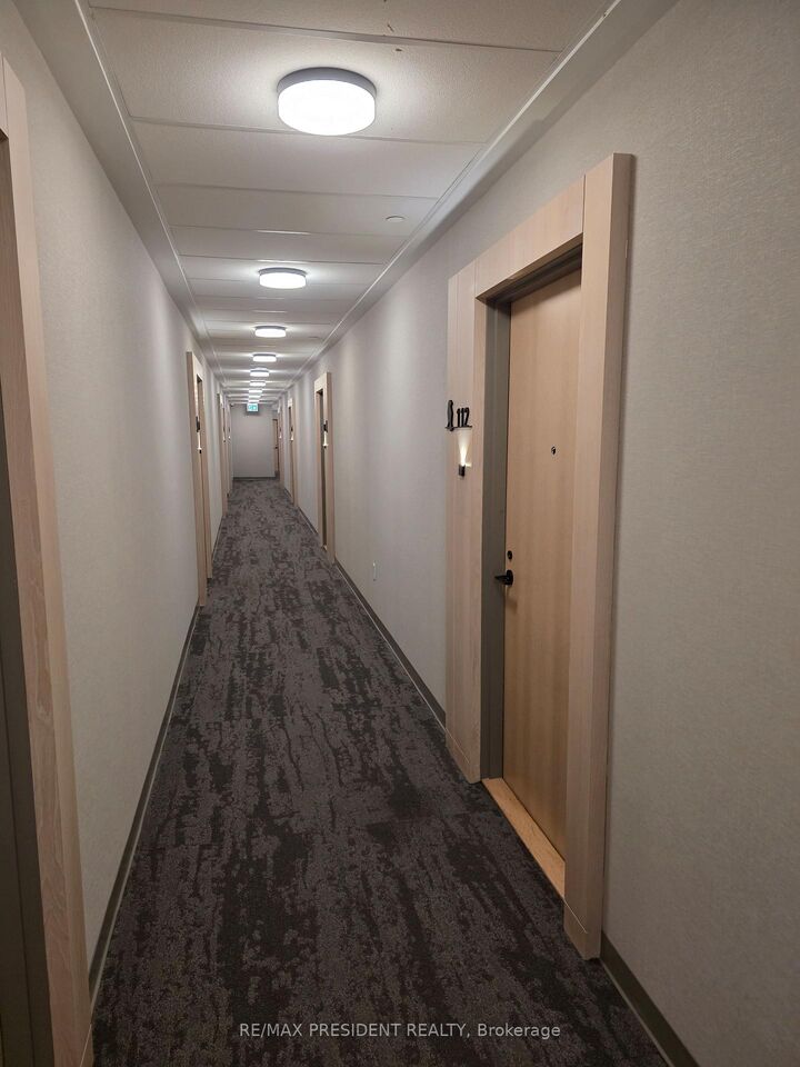 Property Photo:  60 George Butchart Drive 112  ON M3K 2C5 