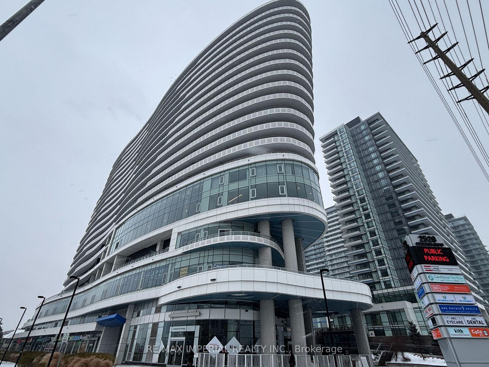 Property Photo: 2520 Eglinton Avenue W 1212 ON L5M 0Y4