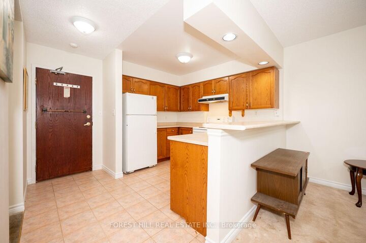 Property Photo: 262 Dundas Street E 102 ON L9B 1A9