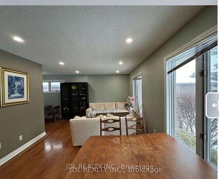 Property Photo:  110 Robinson St Street Suite A Main Floor  ON L3P 1P1 