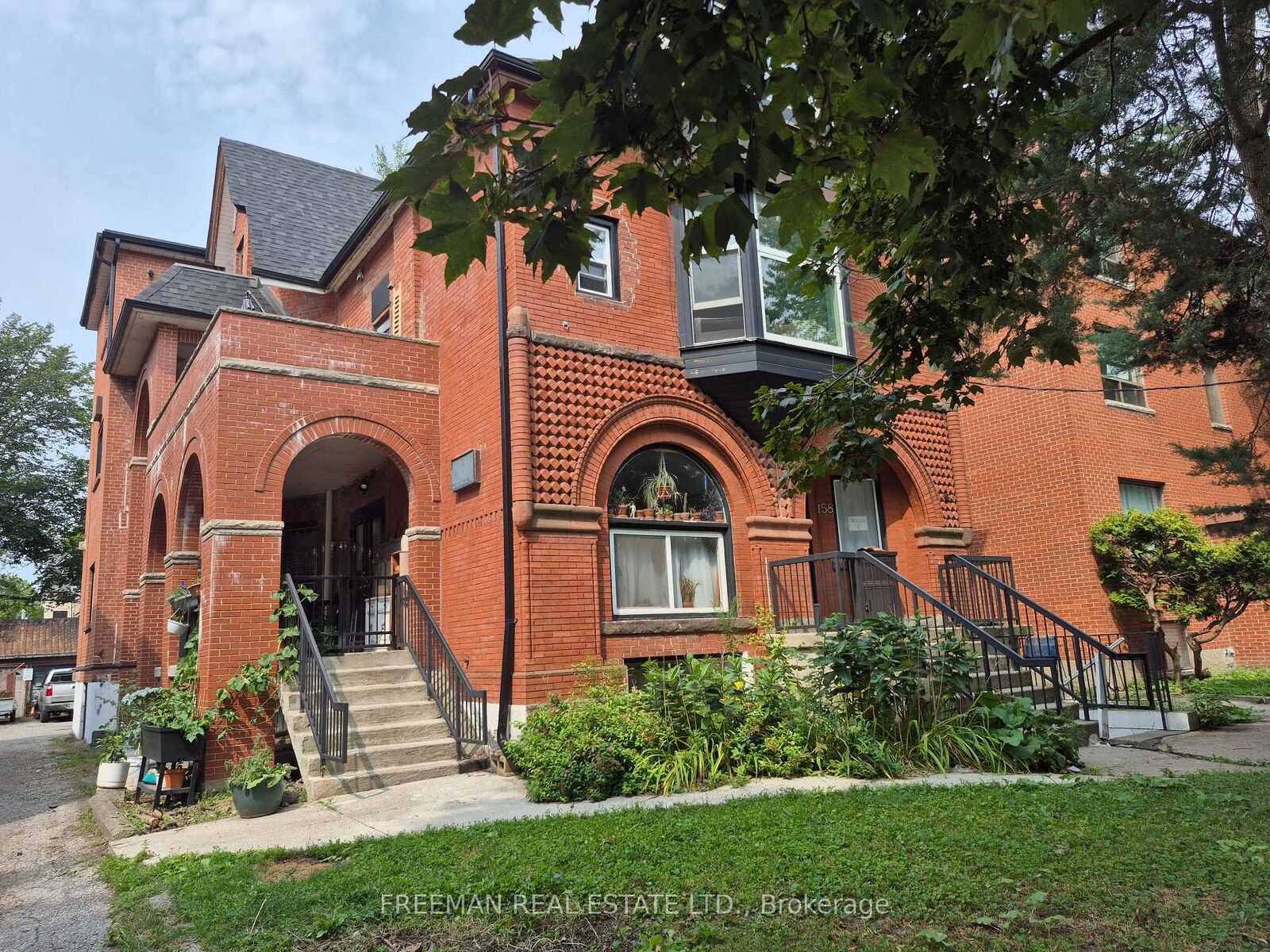 Property Photo:  158 Dowling Avenue 204  ON M6K 3A6 