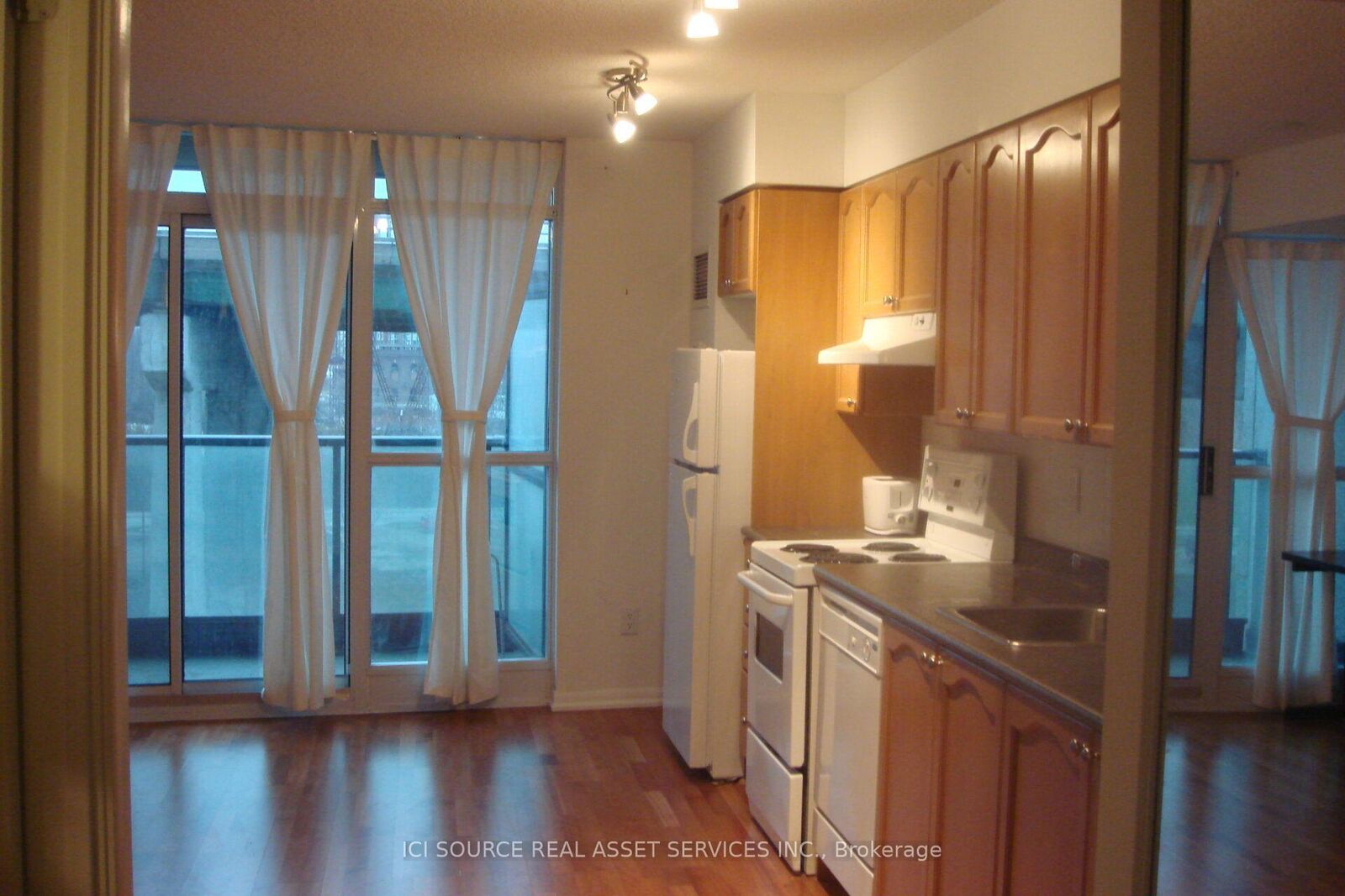 Photo de la propriété:  231 Fort York Boulevard 625  ON M5V 1B2 