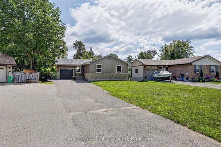Property Photo: 1261 Pulpit Road ON K9K 1H4