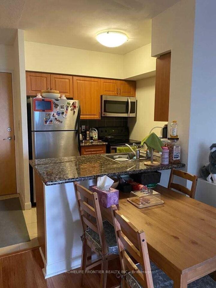 Property Photo:  4978 Yonge Street 1507  ON M2N 5N7 