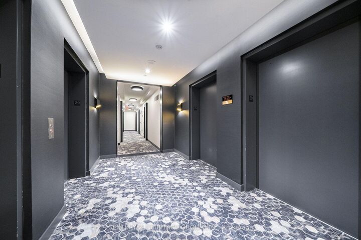 Property Photo:  101 Erskine Avenue 2911  ON M4P 0C5 