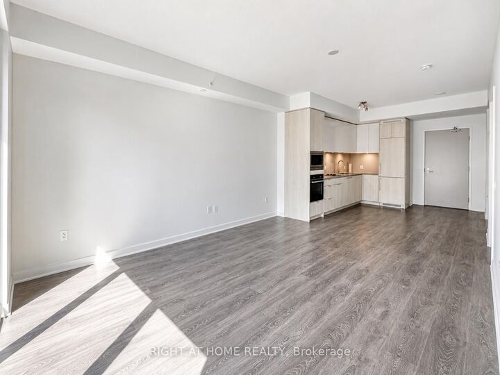 Property Photo: 115 Blue Jays Way 910 ON M5V 0N4