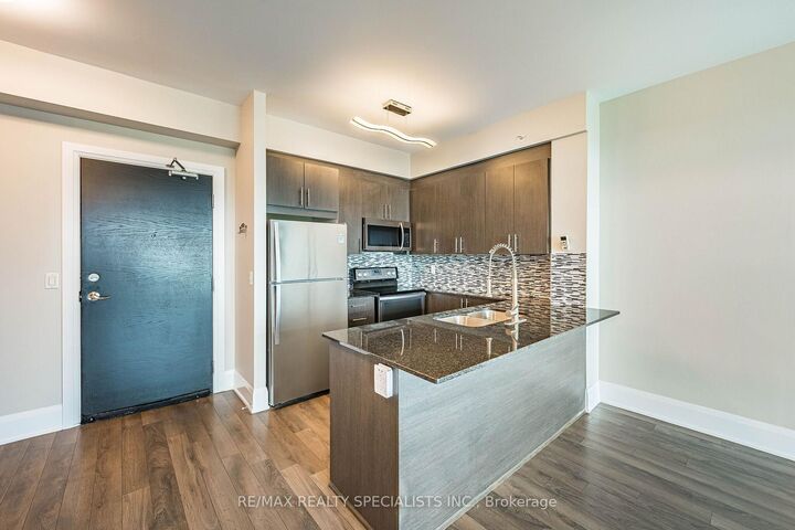 Property Photo: 45 Yorkland Boulevard 805 ON L6P 4B4