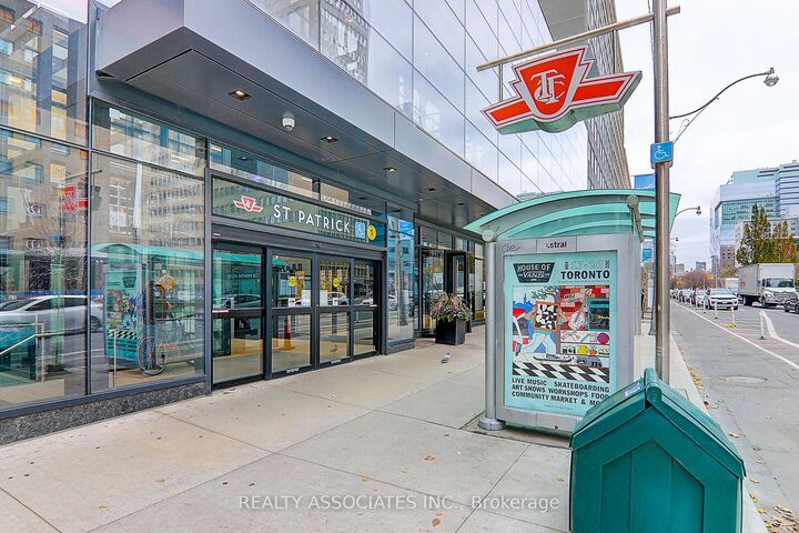 Property Photo: 488 University Avenue 4310 ON M5G 0C1