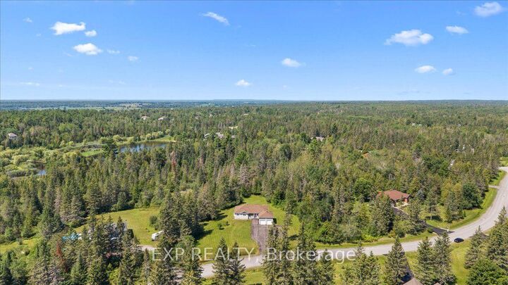 Property Photo: 113 Grey Fox Drive ON K0Z 1L0