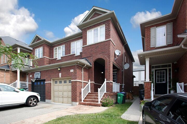 Property Photo: 5559 Bonnie Street ON L5M 0N7