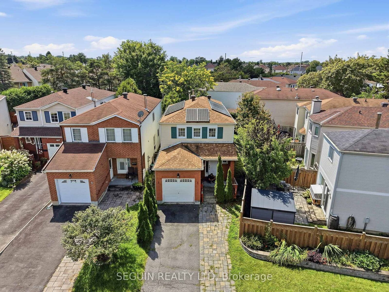 Property Photo:  6 Manju Street  ON K1G 4T7 