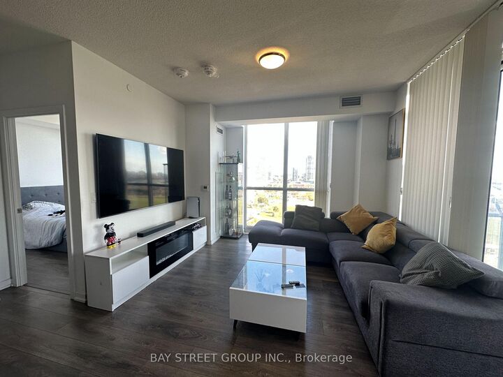 Property Photo:  32 Forest Manor Road 1308  ON M2J 0H2 
