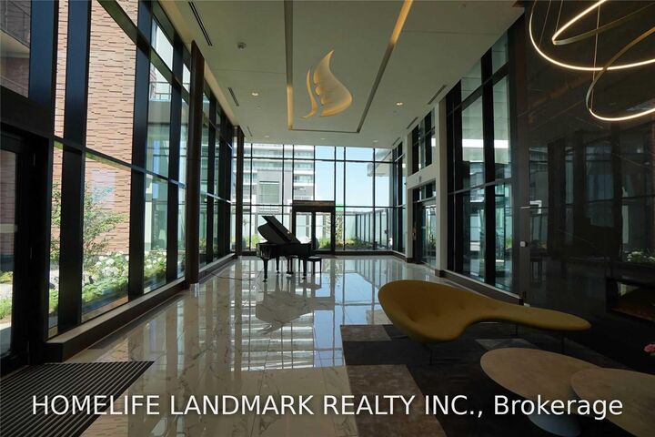 Property Photo: 95 McMahon Drive 1605 ON M2K 0E4