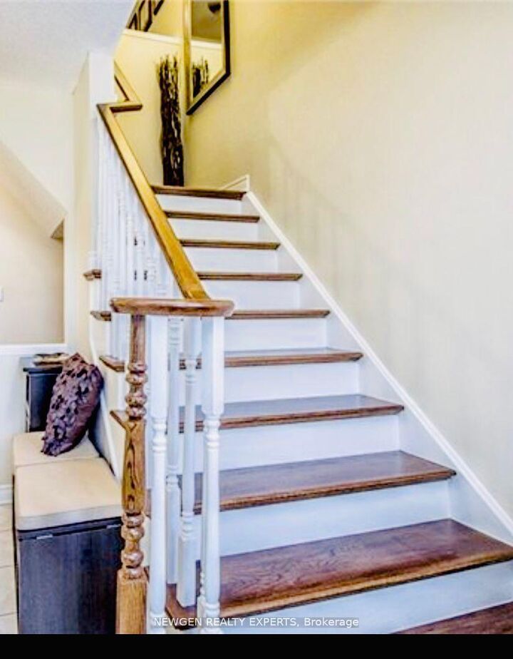 Property Photo: 3330 Snowball Road E ON L5N 7M7