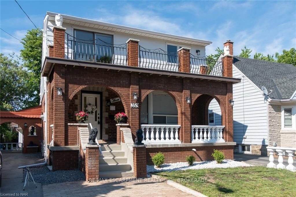 Property Photo:  359 Queensdale Avenue E Upper  ON L9A 1L5 