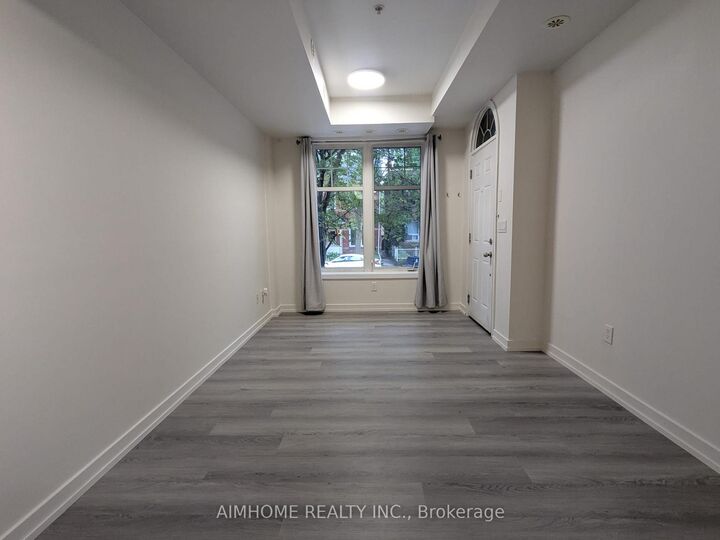 Property Photo:  140 Broadview Avenue 40  ON M4M 0A8 