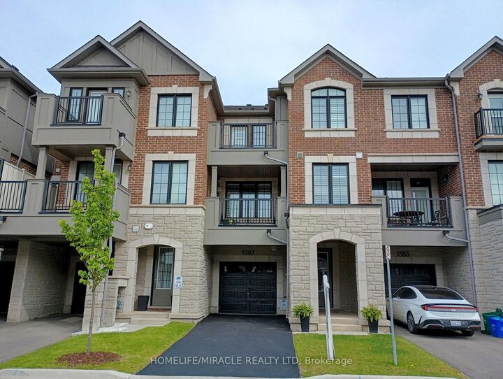 Property Photo: 1587 Moira Crescent ON L9E 1X8
