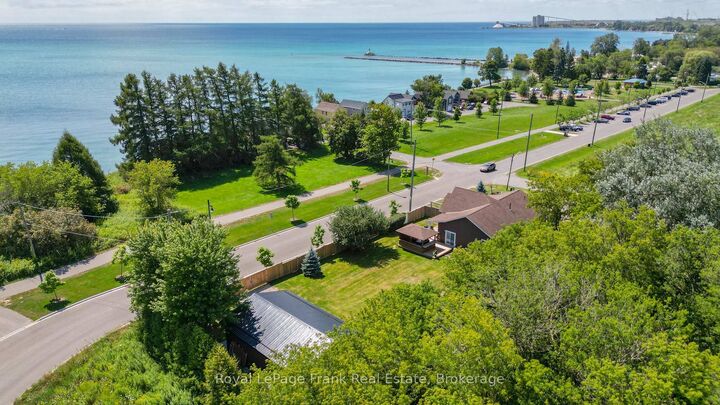 Property Photo: 86 East Beach Road ON L1C 6A5