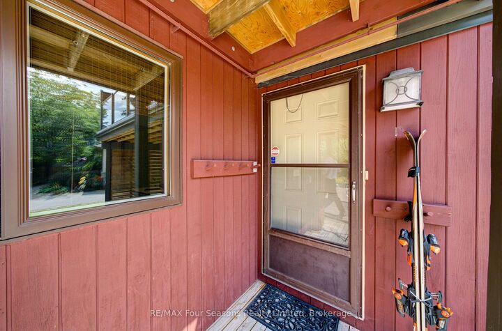 Property Photo: 141 Jozo Weider Boulevard ON L9Y 0P7
