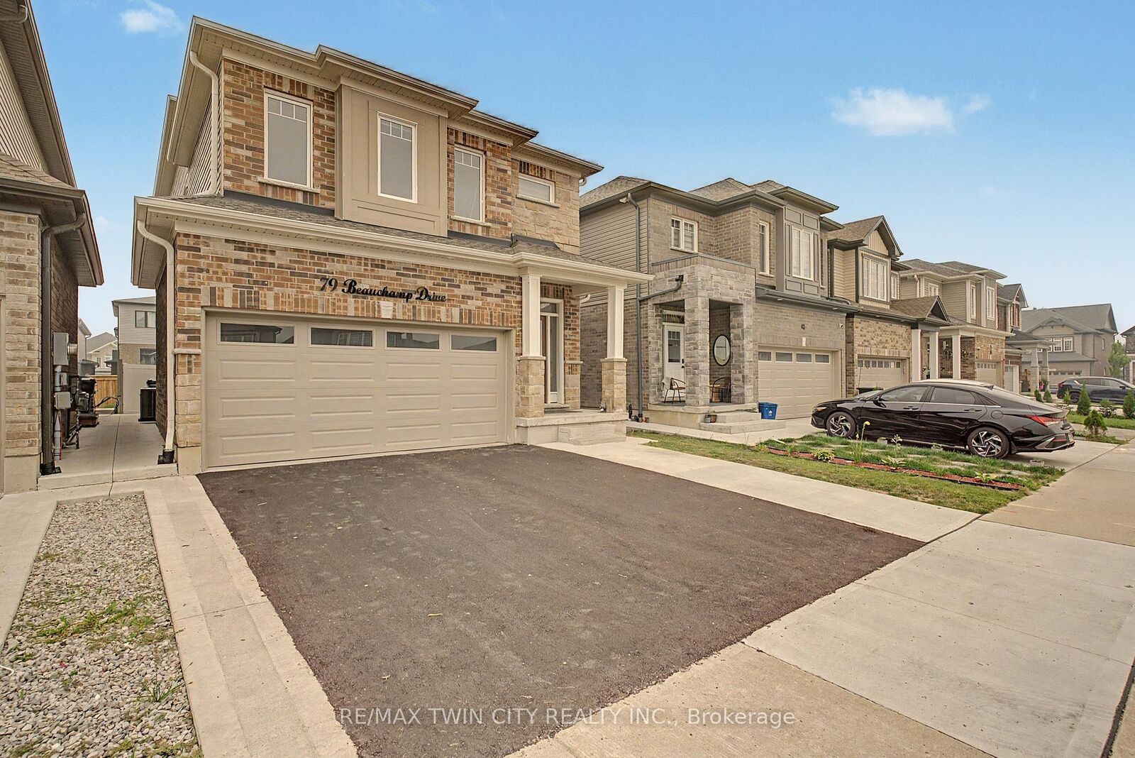 Property Photo: 79 Beauchamp Drive ON N1S 0B9