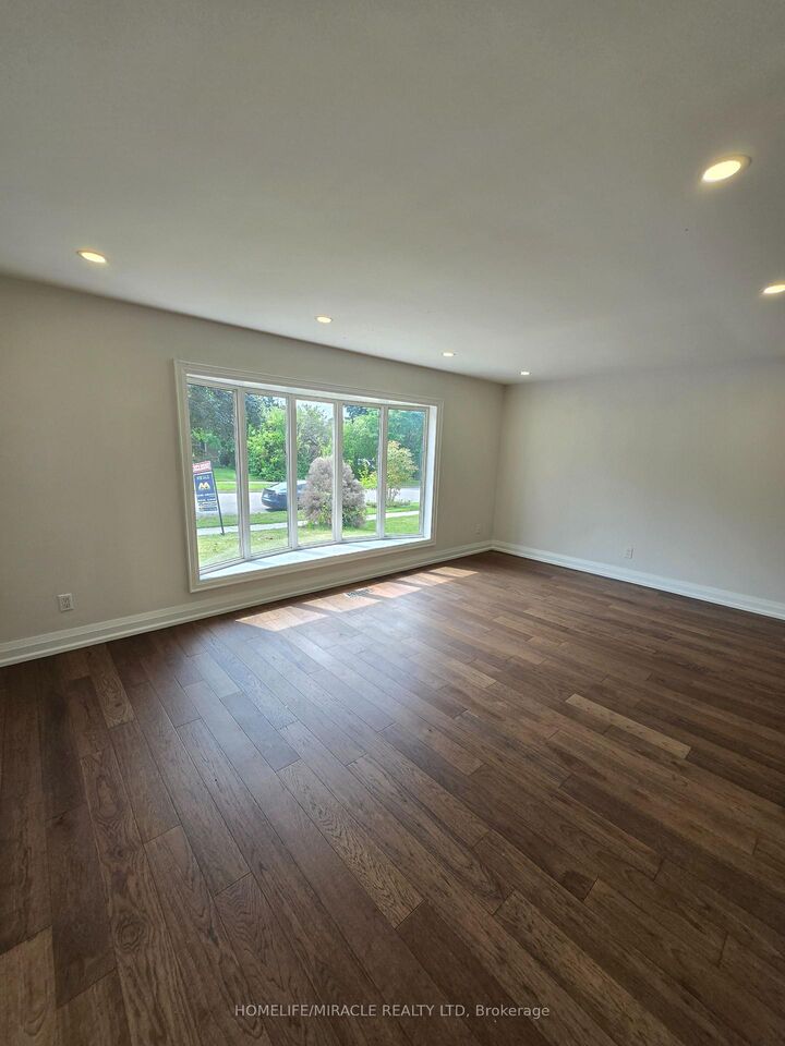 Property Photo: 44 Staley Terrace ON M1W 2E7