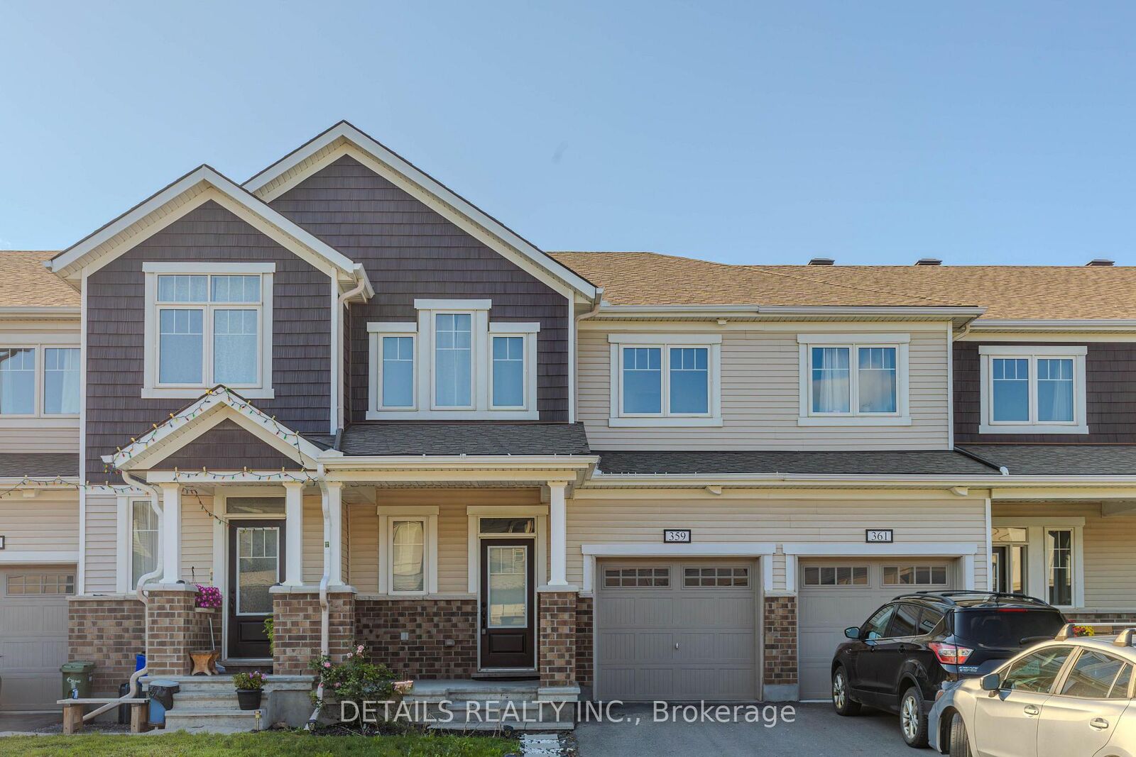 Property Photo:  359 Crossway Terrace  ON K2S 2Z3 