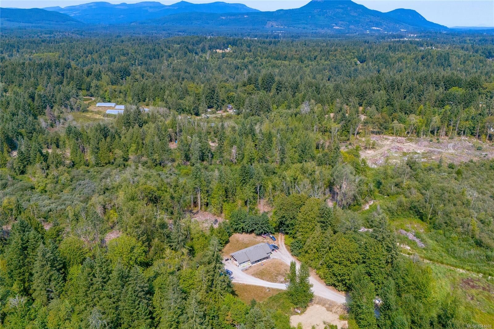Property Photo: 4005 Rowe Rd BC V9L 6T1