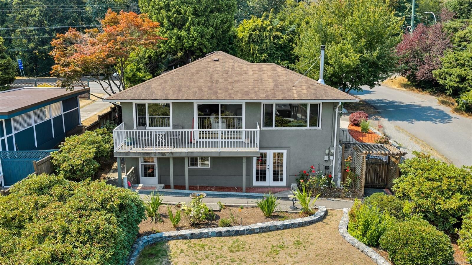 Property Photo: 711 Wells Rd BC V8Y 1R6