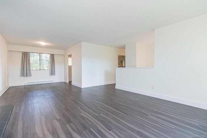 Property Photo: 1400 Townsite Rd BC V9S 1N1